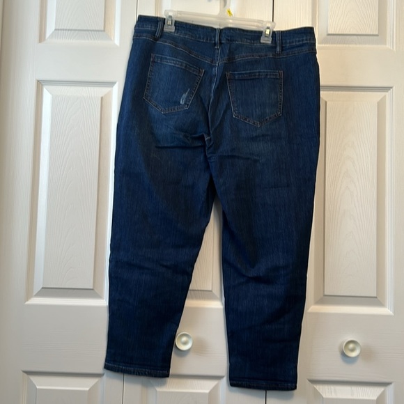 Avenue Denim Girlfriend jeans, size 16P - Picture 2 of 6